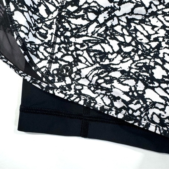 Lululemon Work Out To Water Shorts Ice Breaker White Black - Picture 3 of 6